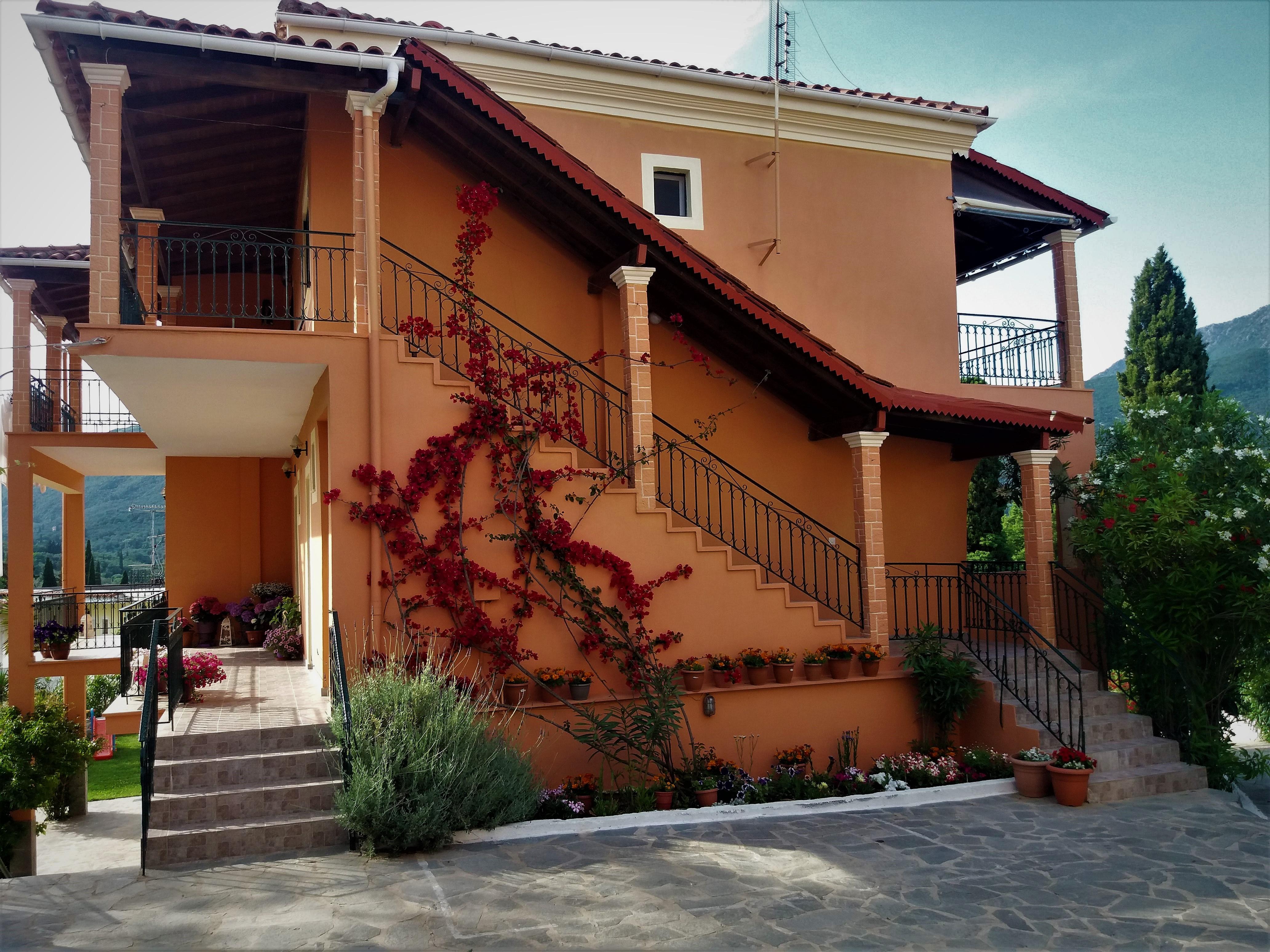 Ziogas Luxury Apartments Dassia  Exterior photo